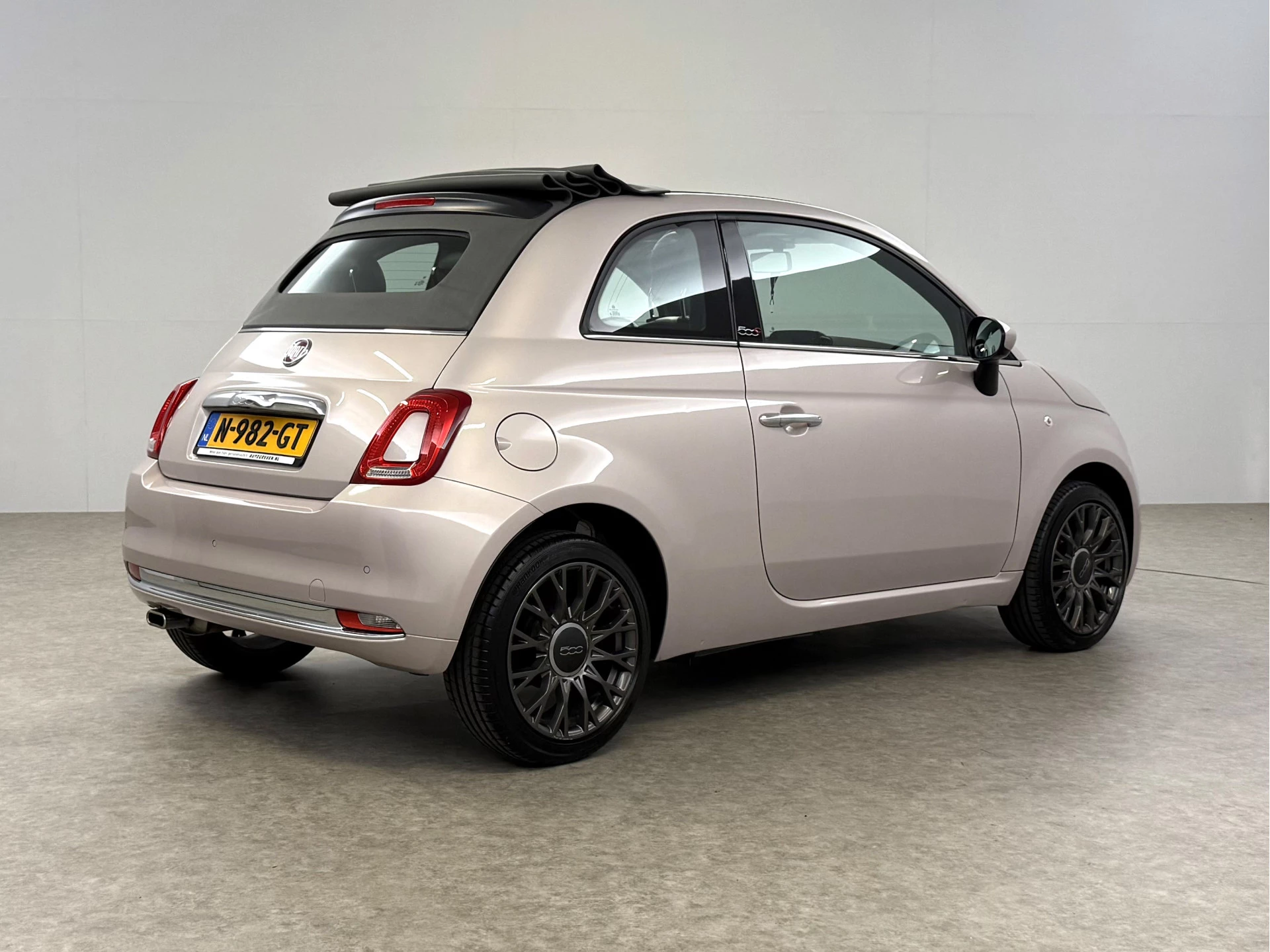 Hoofdafbeelding Fiat 500C