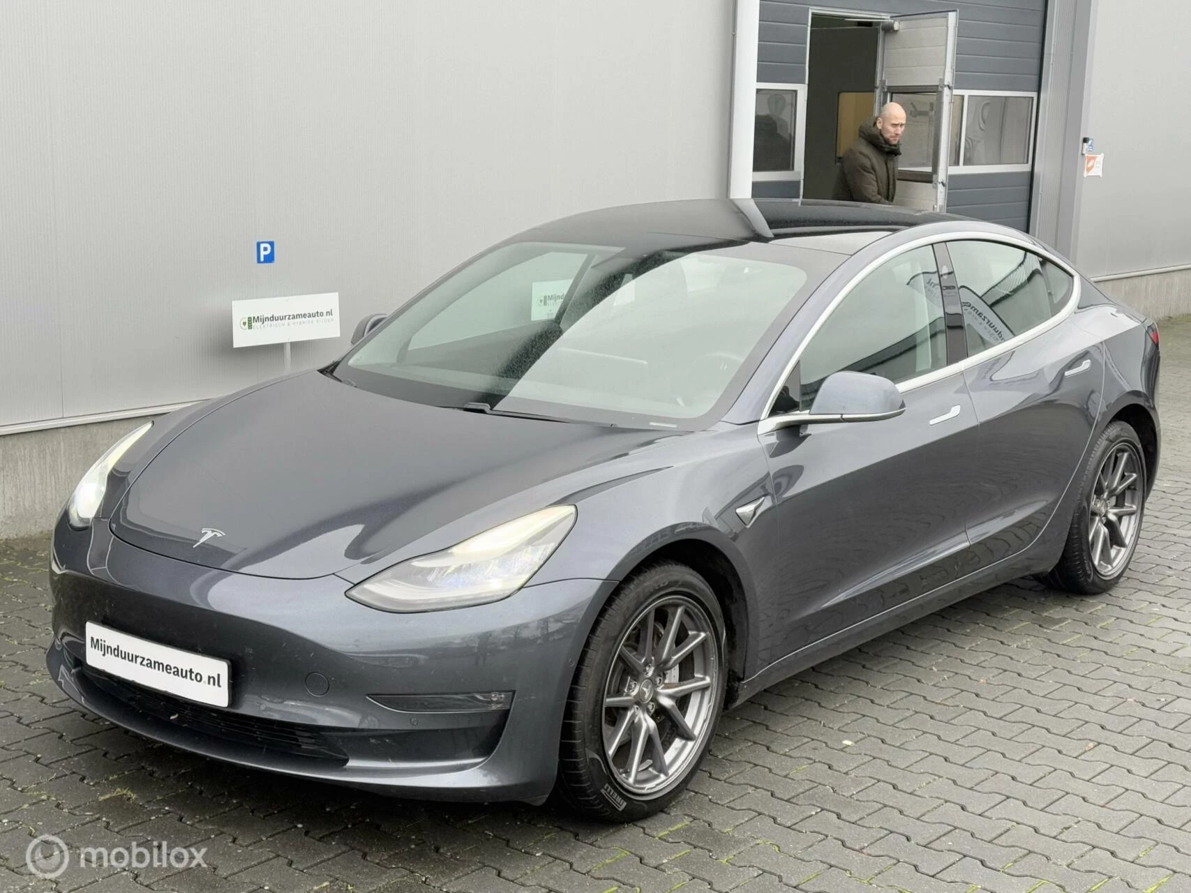 Hoofdafbeelding Tesla Model 3