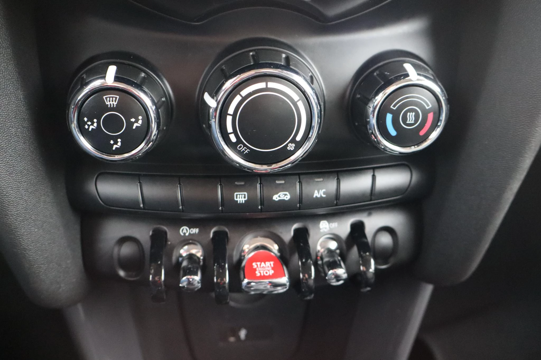 Hoofdafbeelding MINI One