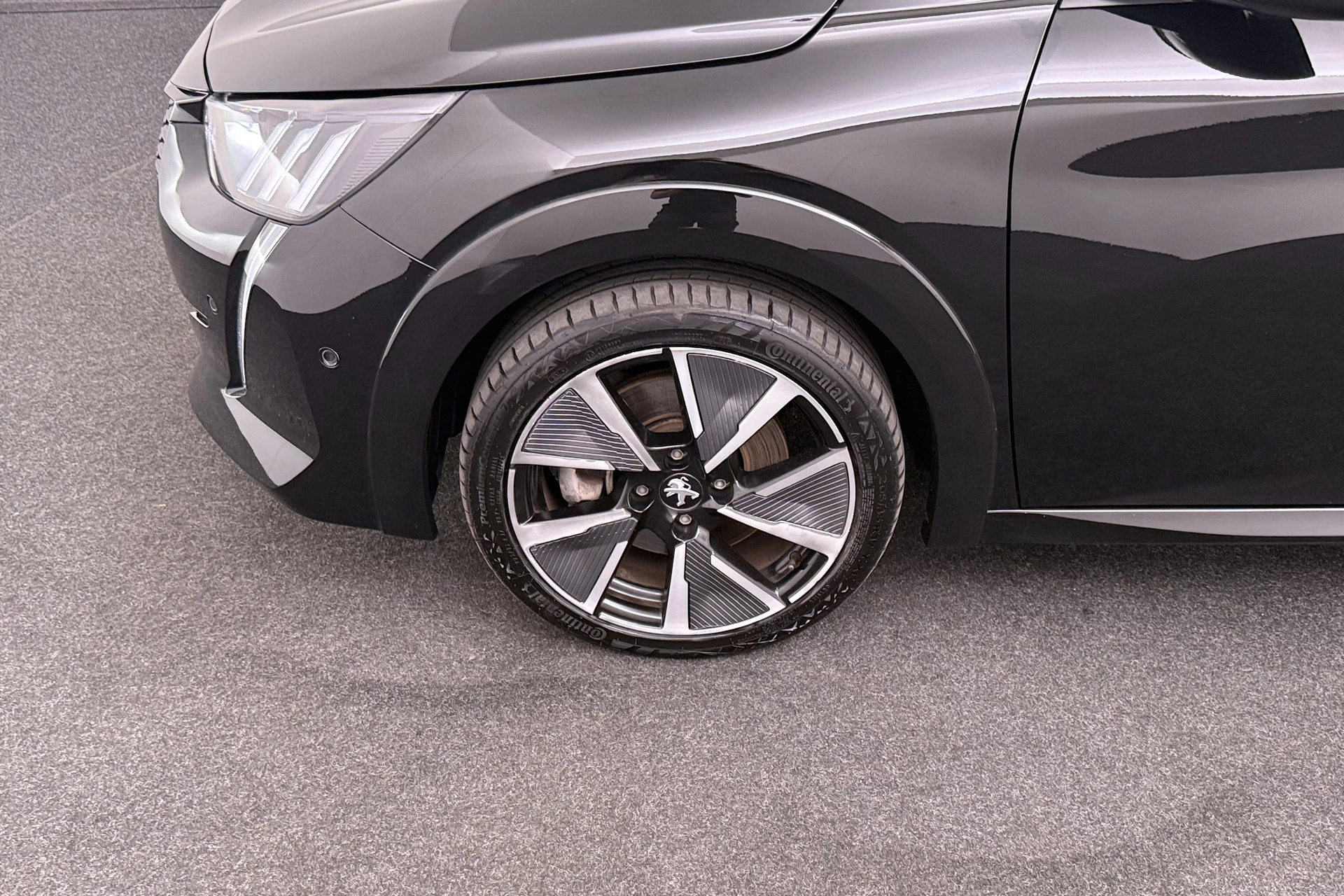 Hoofdafbeelding Peugeot e-208