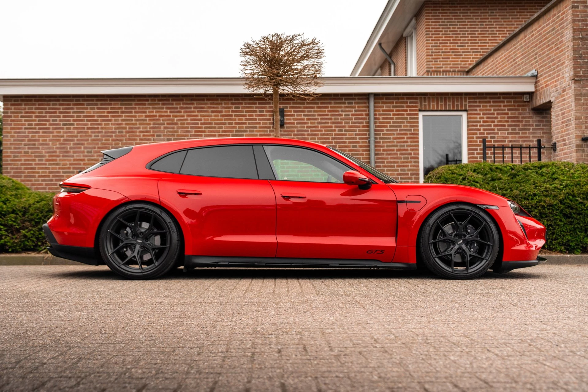 Hoofdafbeelding Porsche Taycan