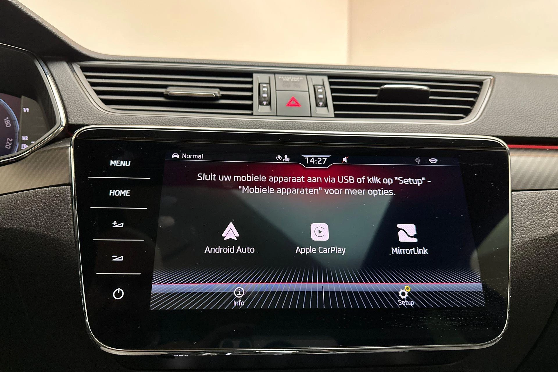 Hoofdafbeelding Škoda Superb