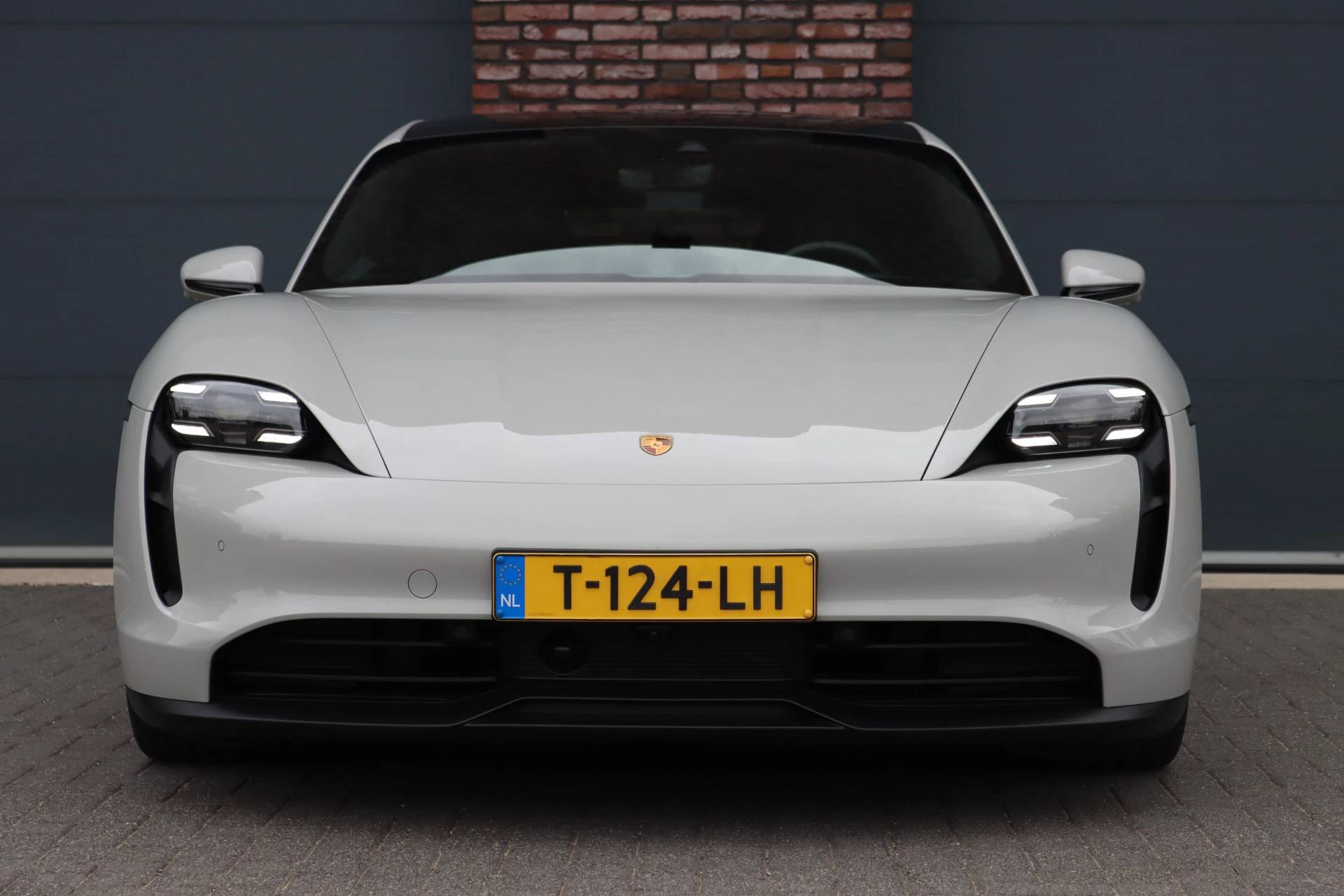 Hoofdafbeelding Porsche Taycan