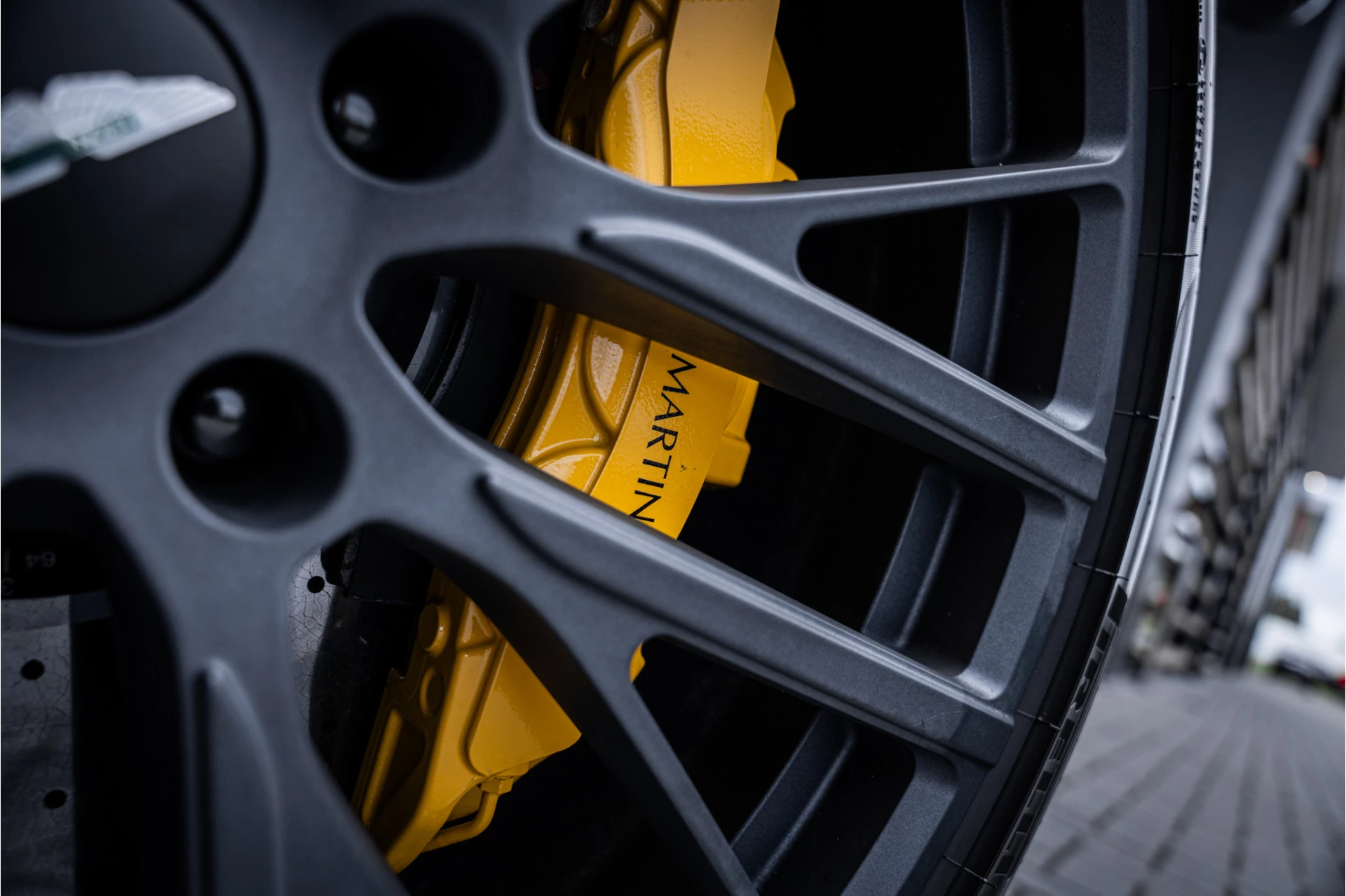Hoofdafbeelding Aston Martin DBX