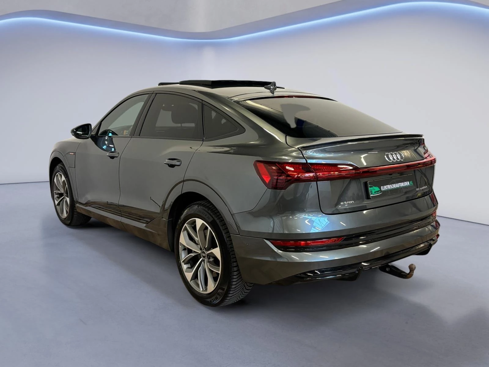 Hoofdafbeelding Audi e-tron