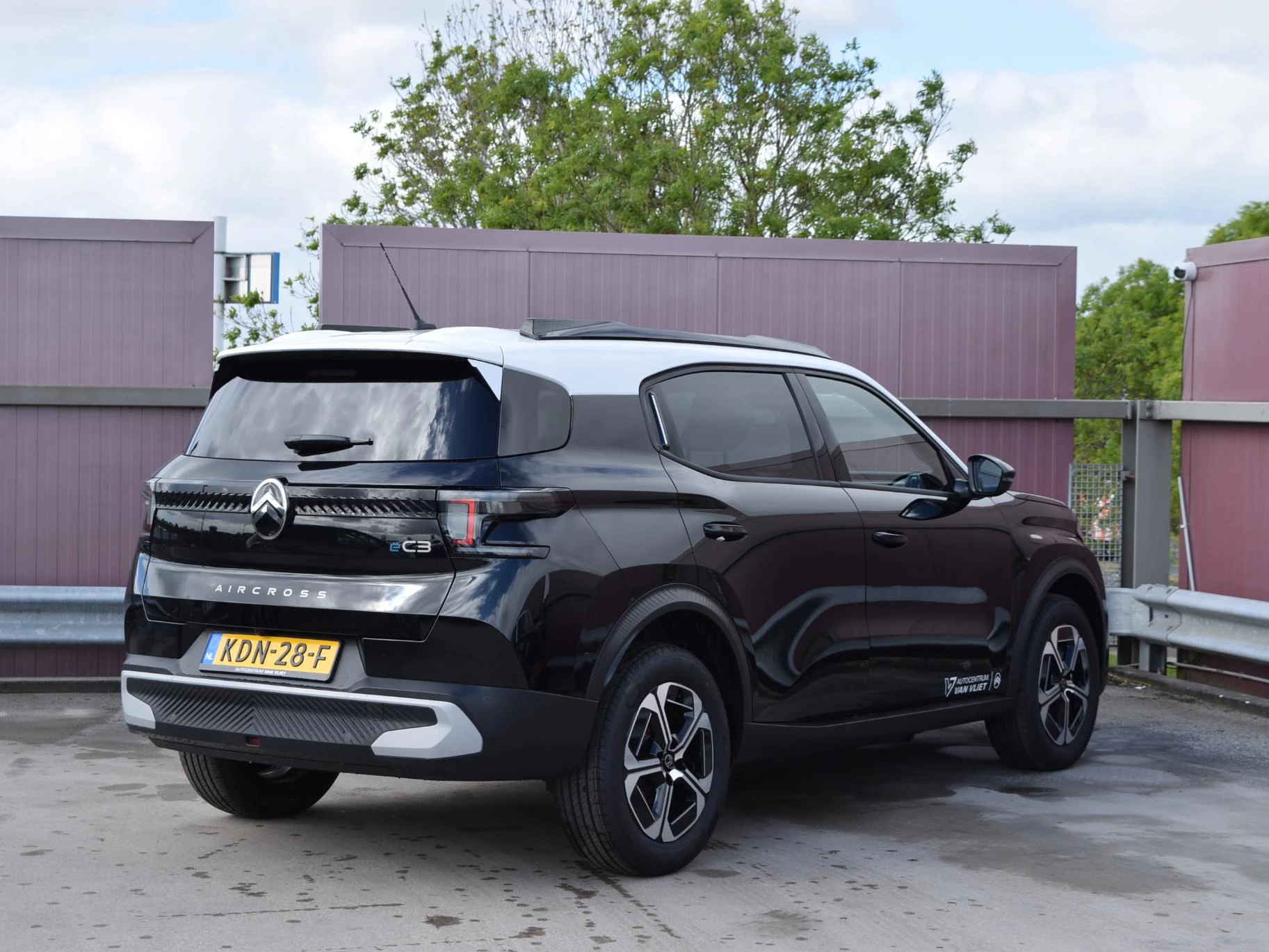 Hoofdafbeelding Citroën ë-C3 Aircross