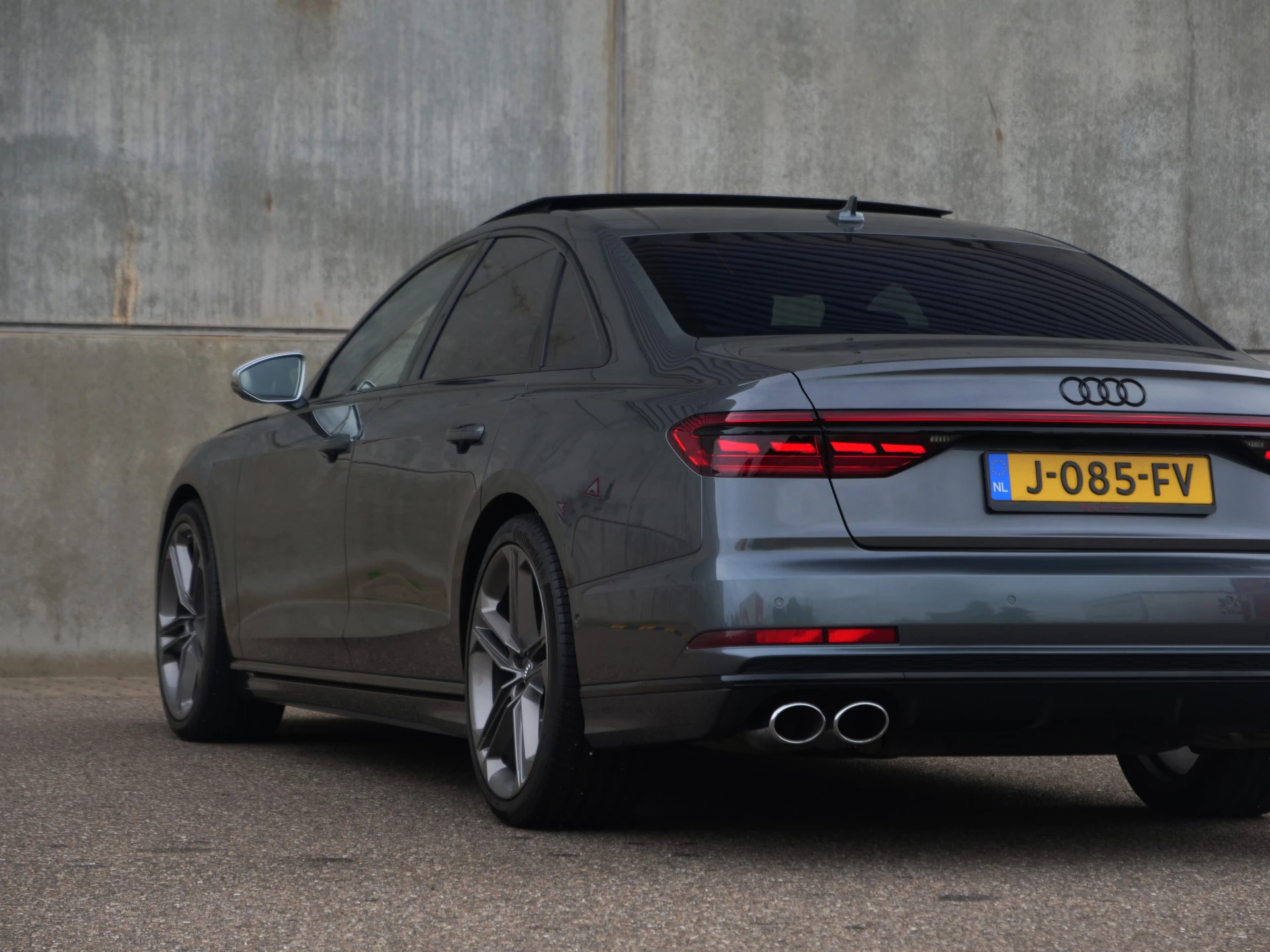 Hoofdafbeelding Audi S8
