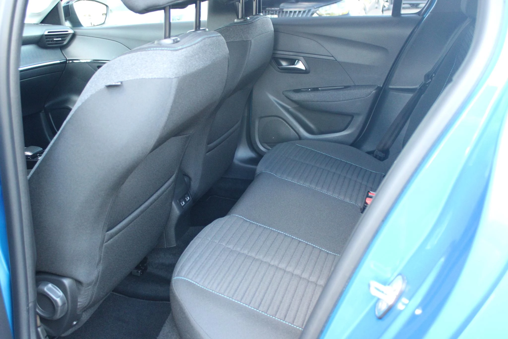 Hoofdafbeelding Peugeot e-208