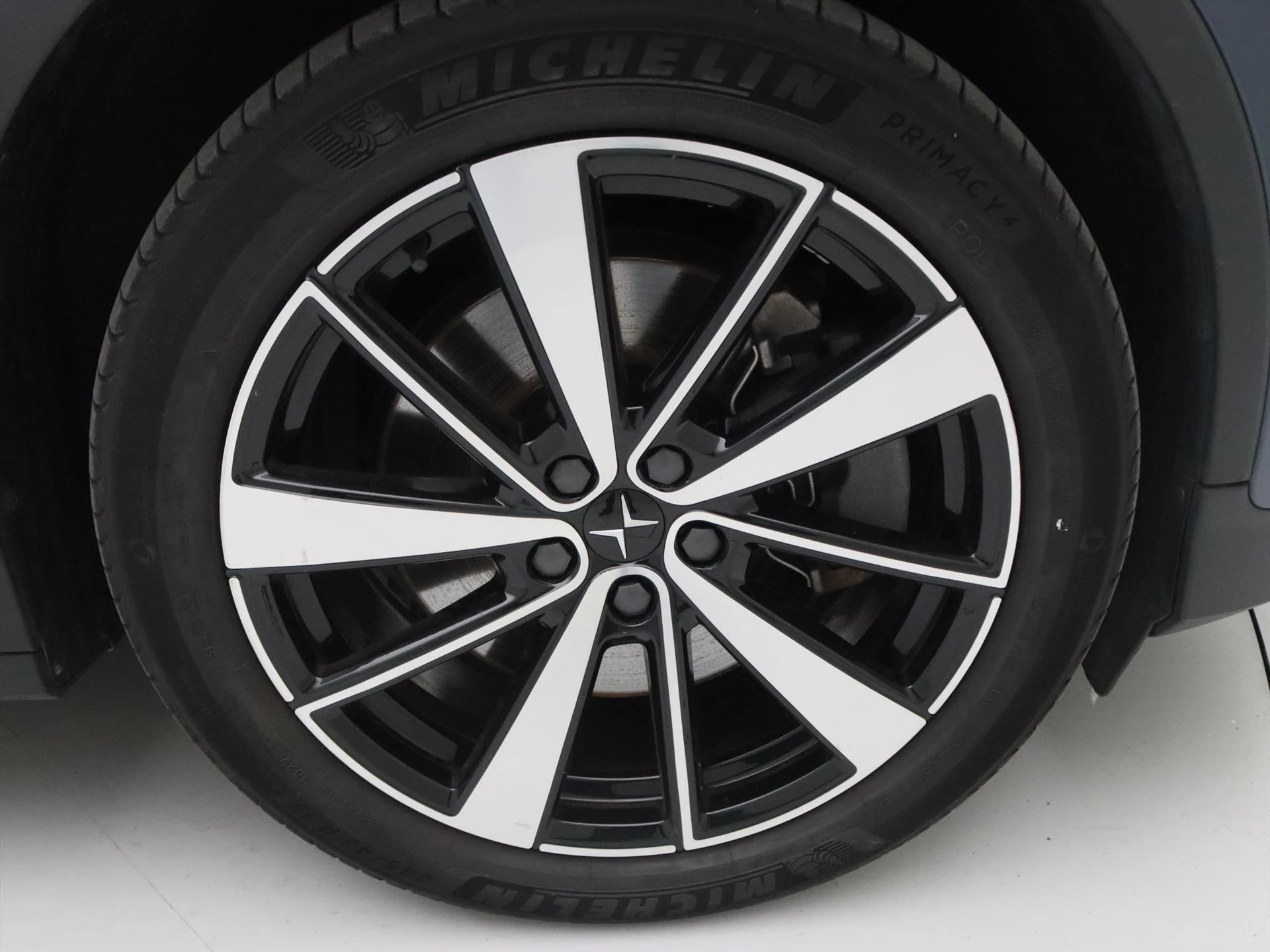 Hoofdafbeelding Polestar 2