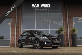 Volvo V40 Cross Country 1.6 T4 Momentum | Automaat | 2e eigenaar | 180 pk | 18 inch | Xenon | Navi | Stoelverwarming | Cruise control | PDC | Climate control | Roofrails