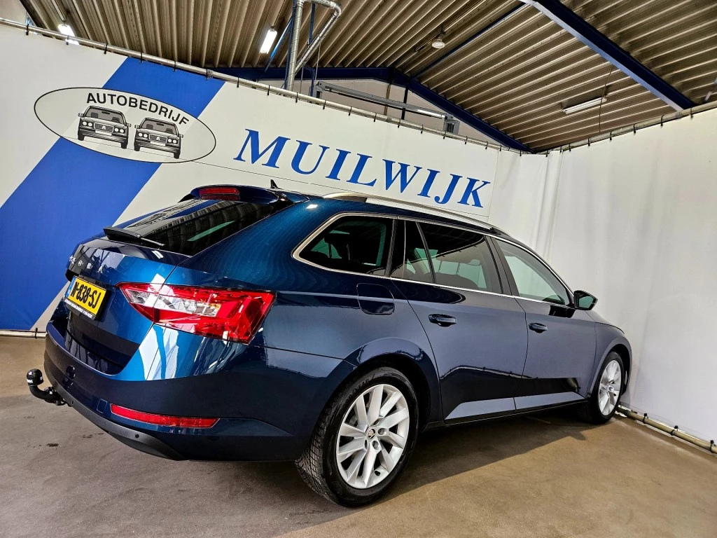 Hoofdafbeelding Škoda Superb