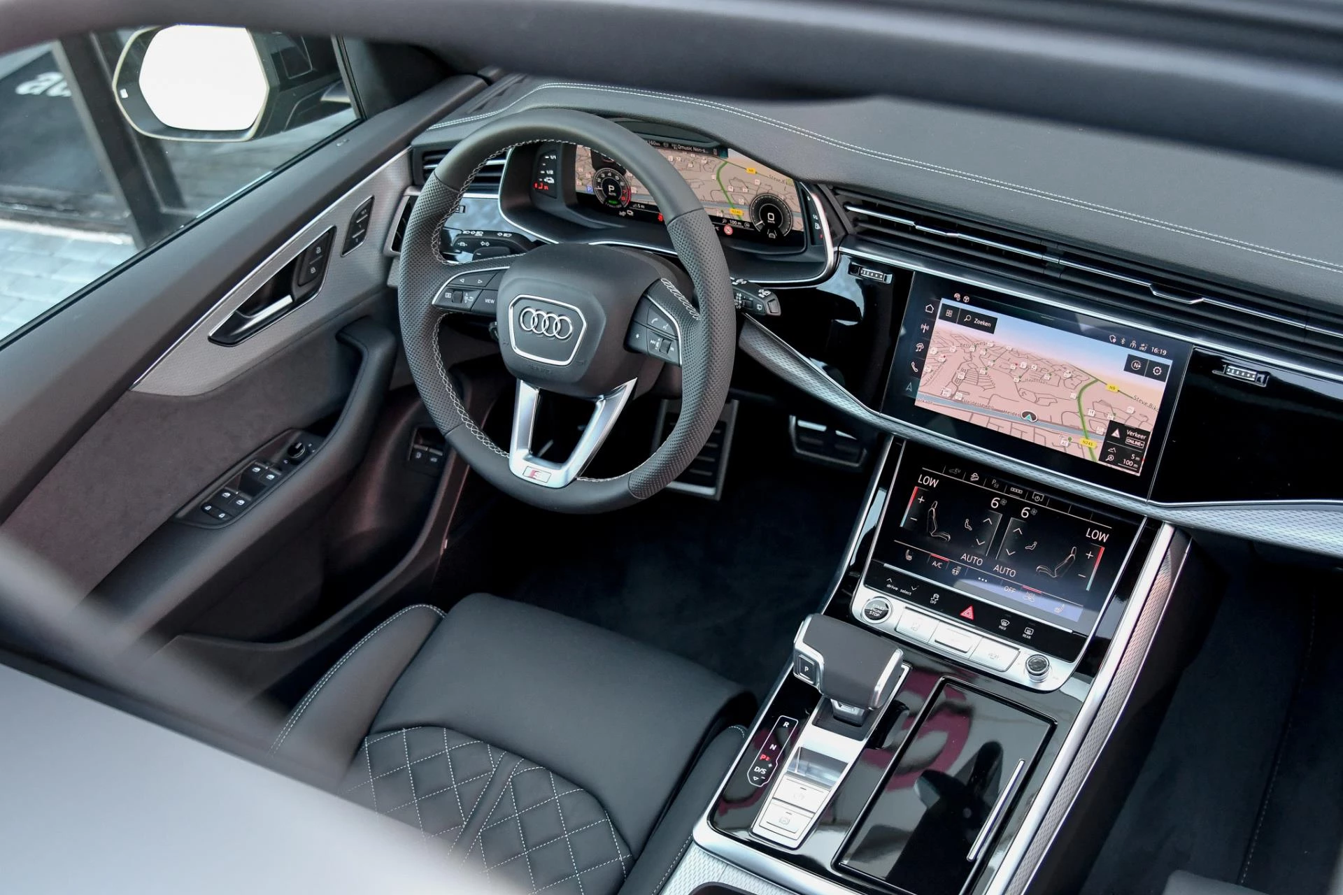 Hoofdafbeelding Audi Q8