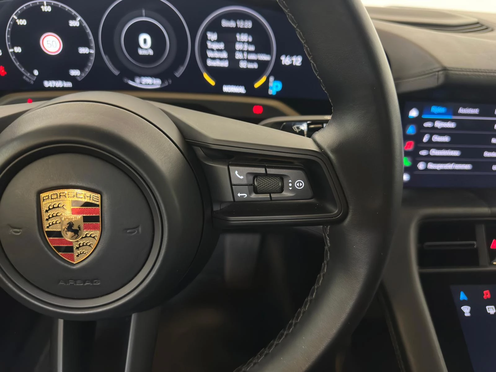 Hoofdafbeelding Porsche Taycan