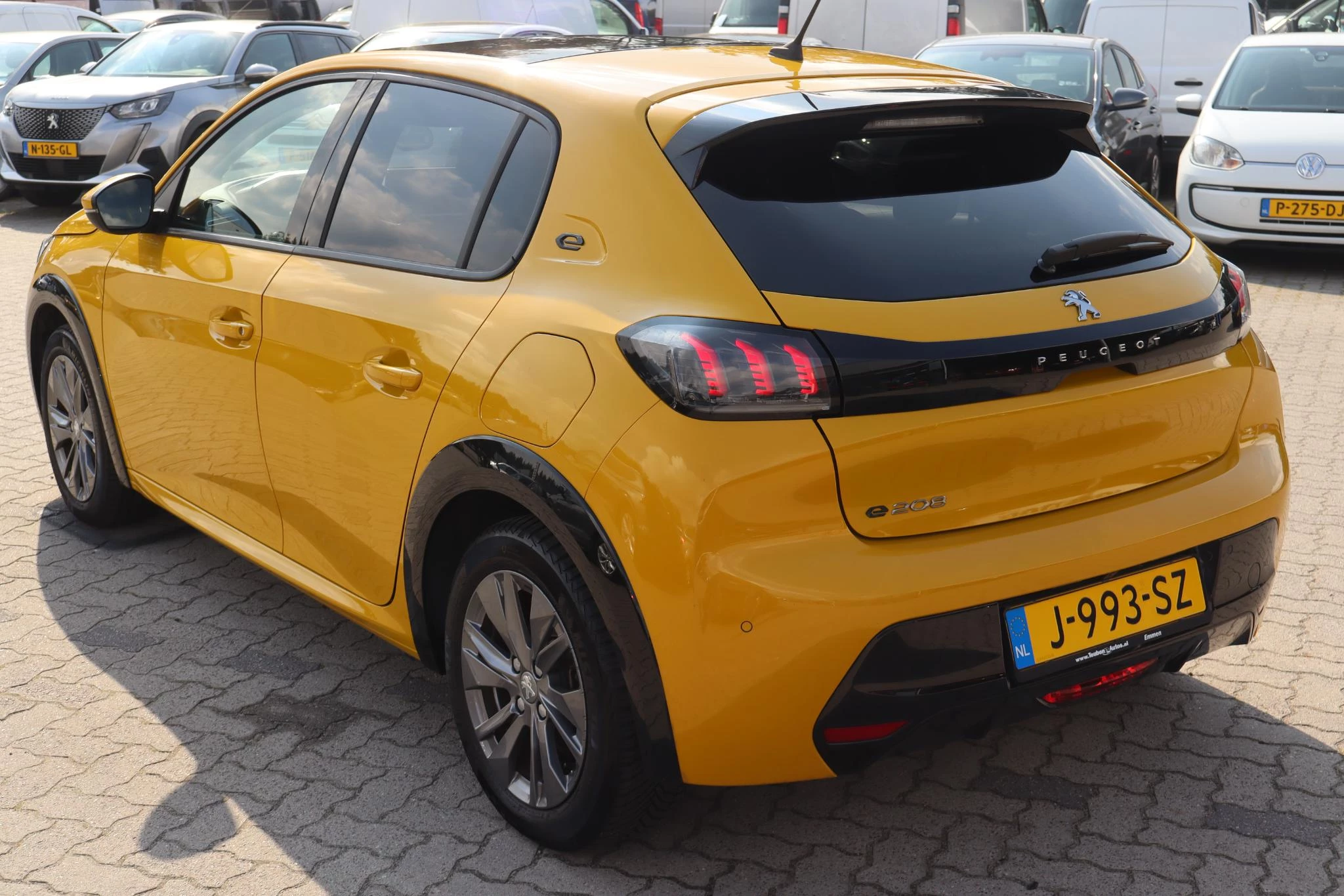 Hoofdafbeelding Peugeot e-208