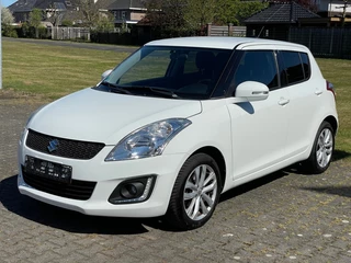 Hoofdafbeelding Suzuki Swift Suzuki Swift 1.2 Exclusive EASSS/ ECC/ Cruise/ Keyless/ LM/ LED/ Stoelverwarming/ Privacy