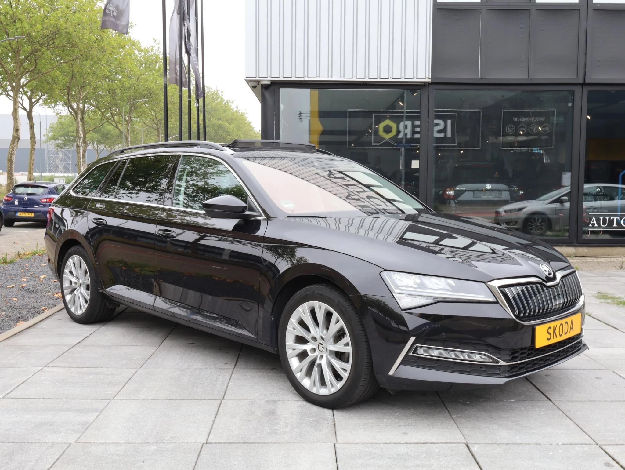 Hoofdafbeelding Škoda Superb