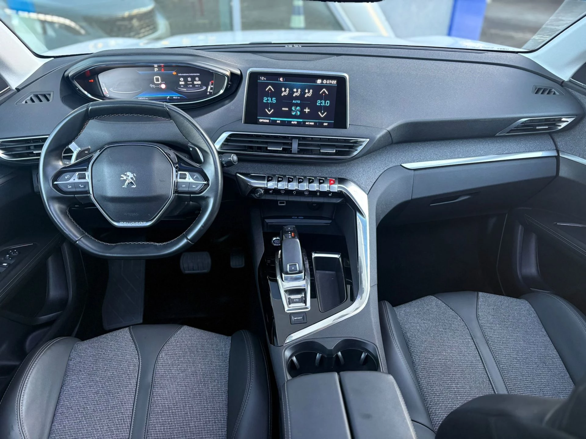 Hoofdafbeelding Peugeot 5008