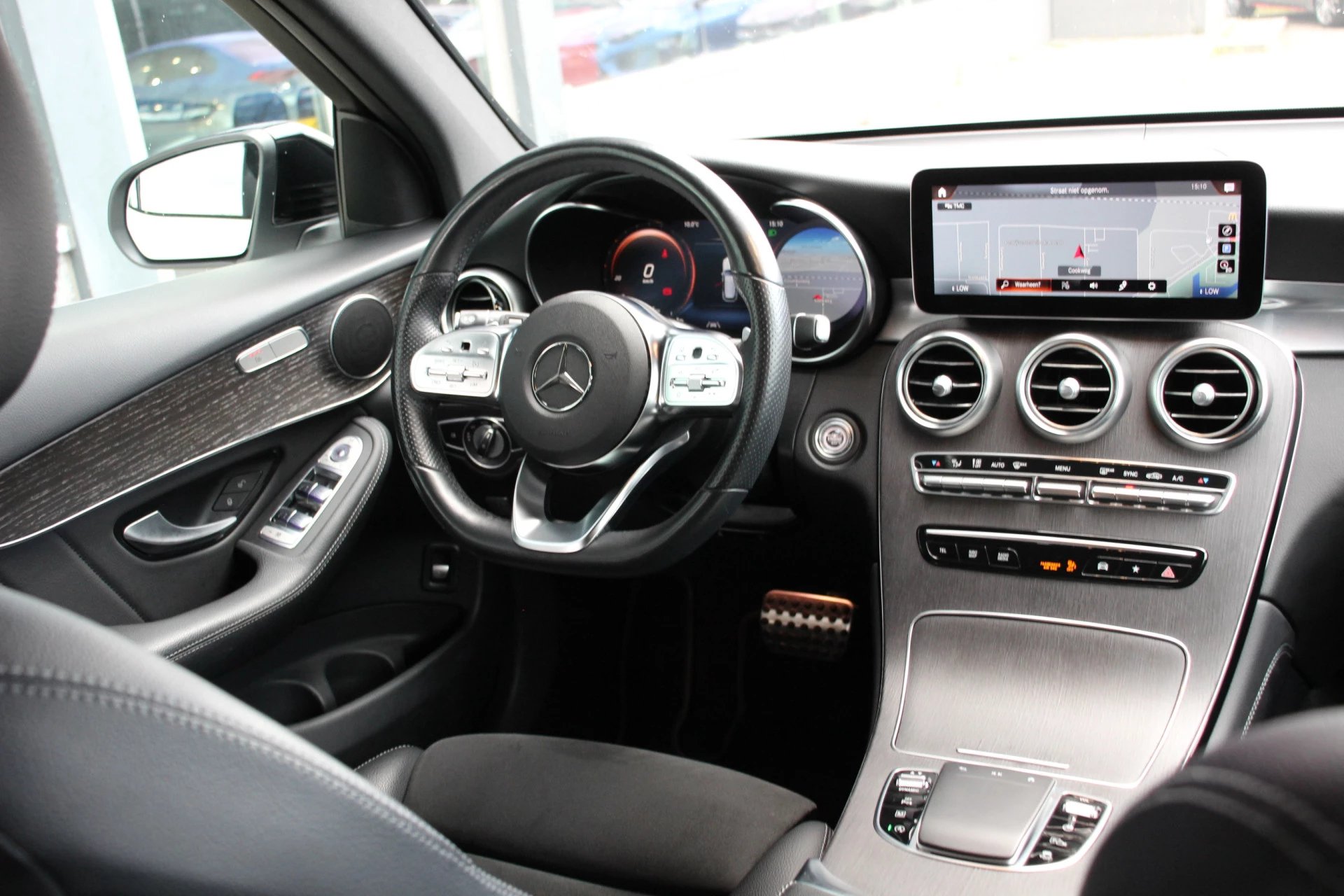 Hoofdafbeelding Mercedes-Benz GLC