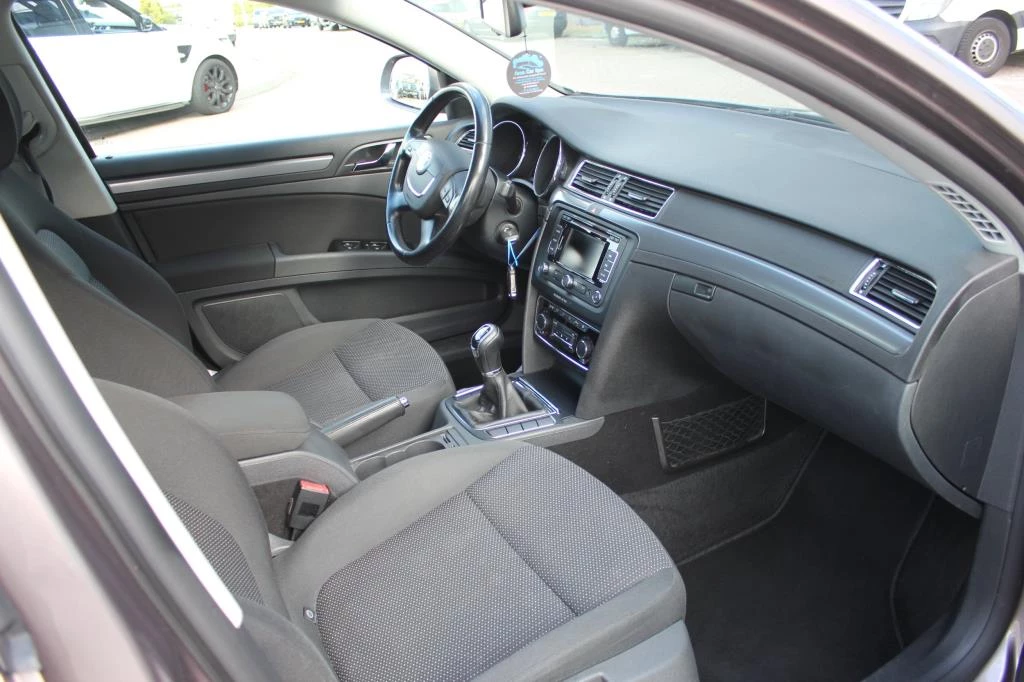 Hoofdafbeelding Škoda Superb