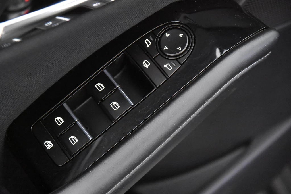 Hoofdafbeelding Mazda CX-30