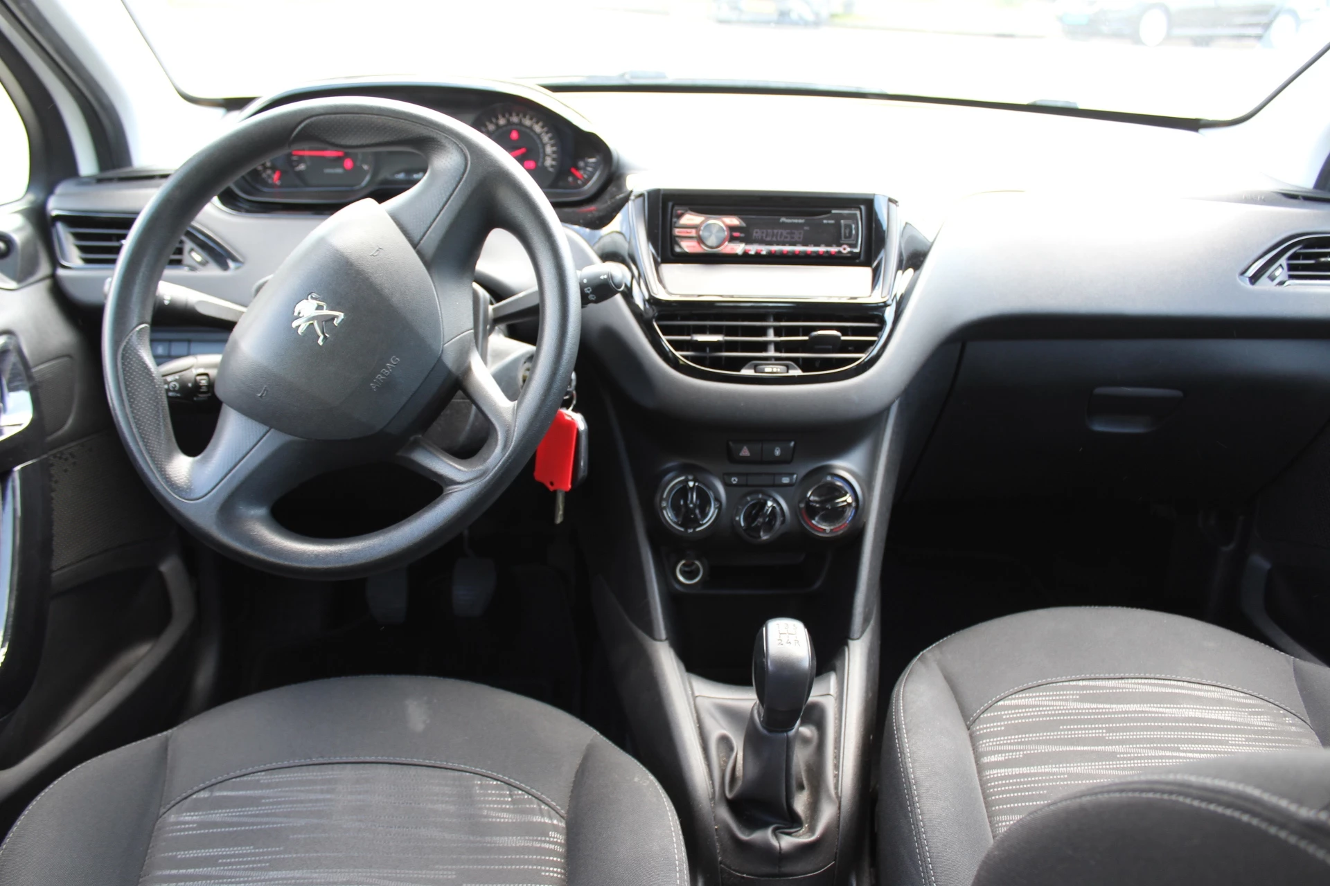 Hoofdafbeelding Peugeot 208