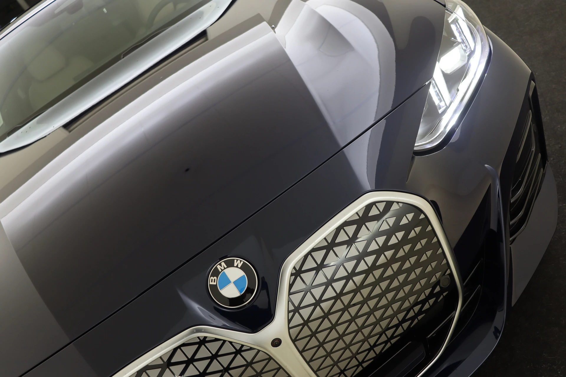 Hoofdafbeelding BMW i4