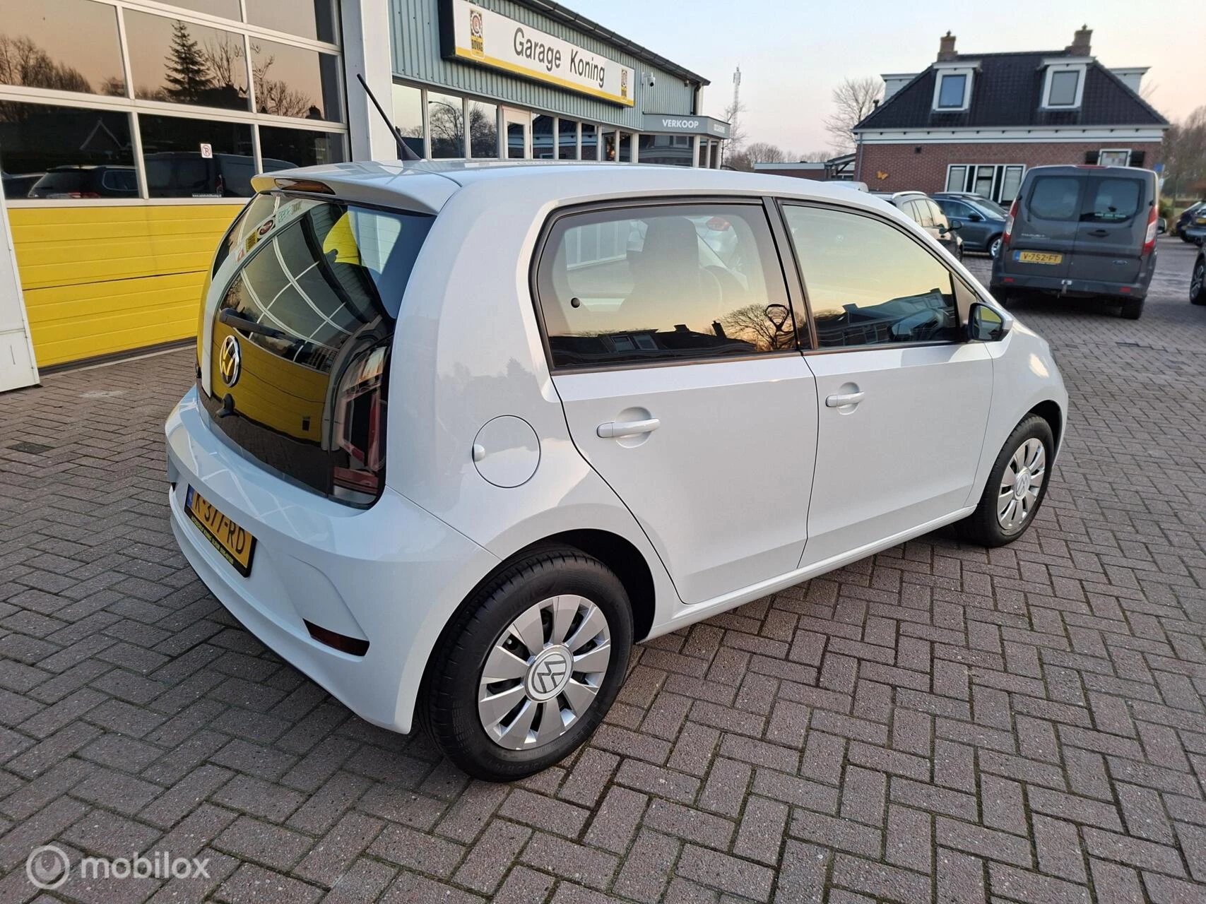 Hoofdafbeelding Volkswagen up!