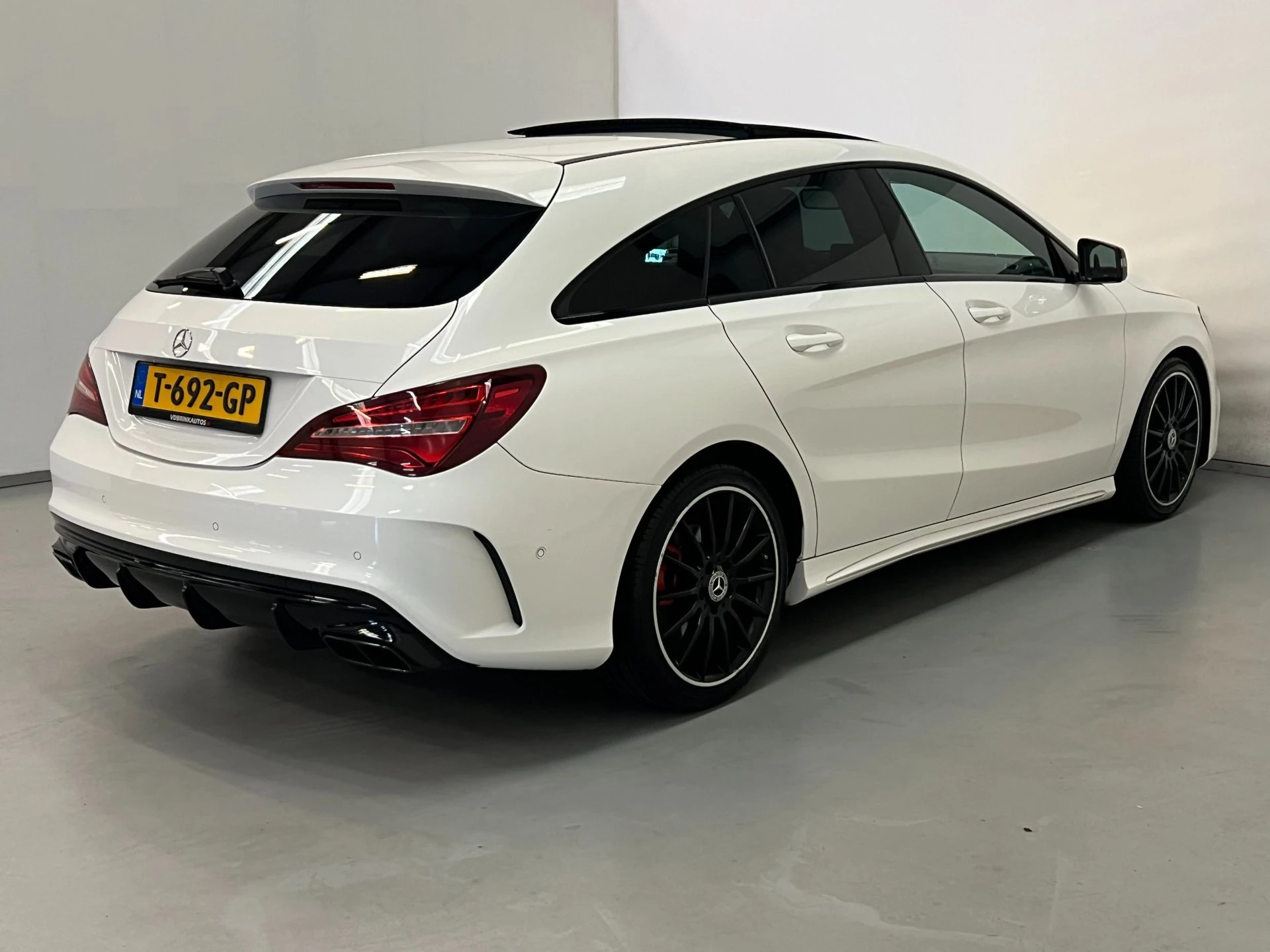 Hoofdafbeelding Mercedes-Benz CLA