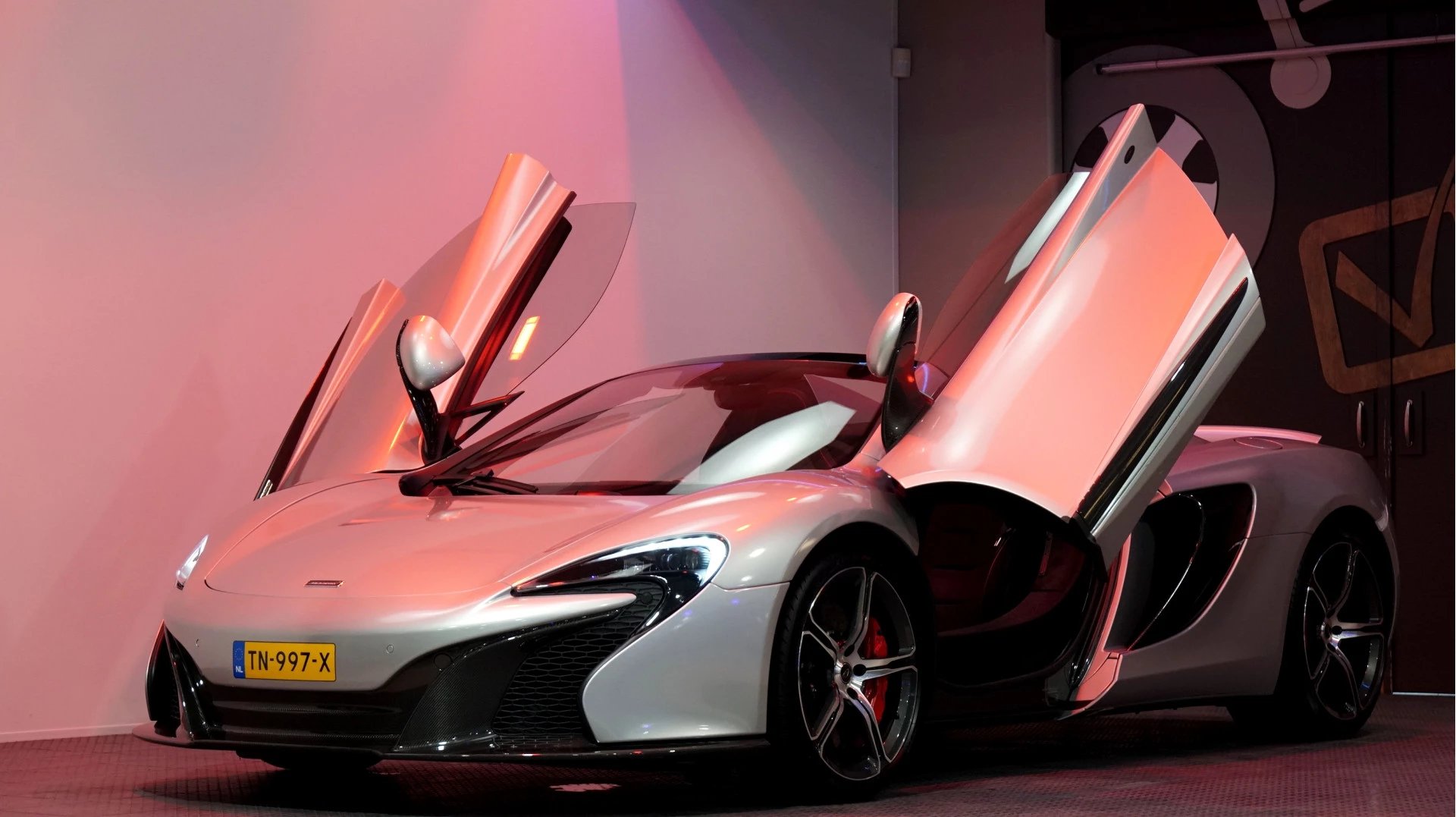 Hoofdafbeelding McLaren 650S