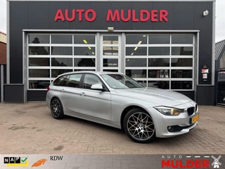 Hoofdafbeelding BMW 3 Serie BMW 3 Serie 318D AUT. TOURING HIGH EXECUTIVE / CRUISECONTROL / NAVI / RIJKLA