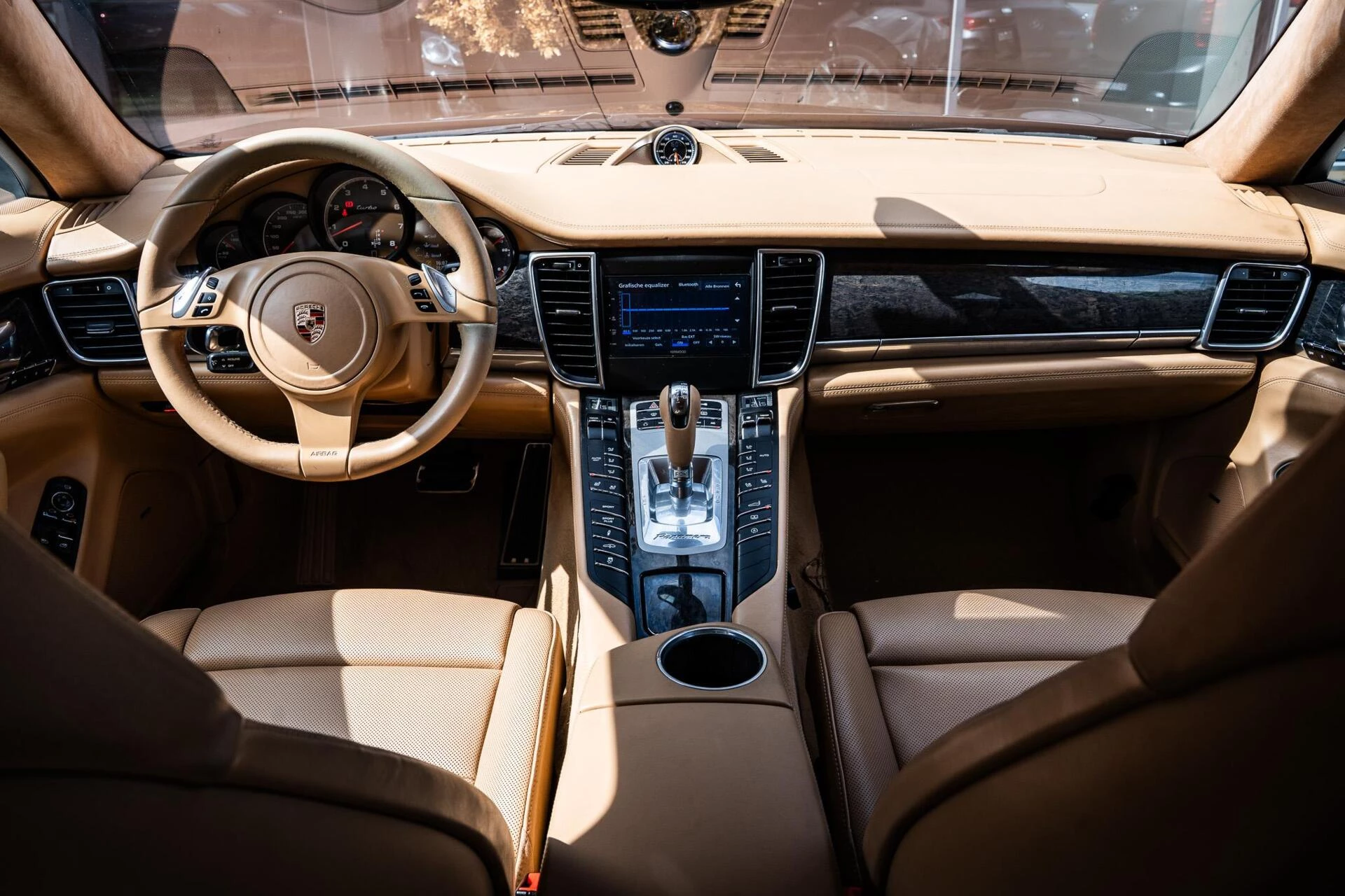 Hoofdafbeelding Porsche Panamera