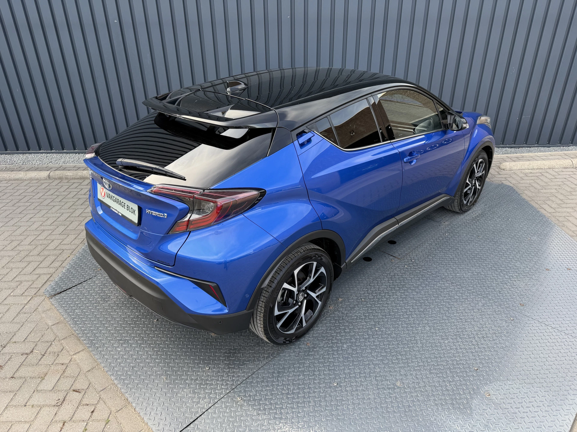 Hoofdafbeelding Toyota C-HR
