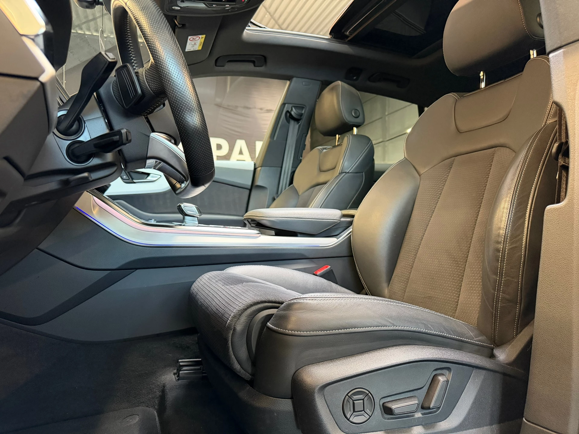 Hoofdafbeelding Audi Q8