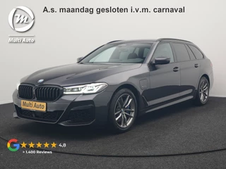 BMW 5 Serie Touring 520e M Sport Plug In Hybrid 204pk Dealer O.H PHEV | Trekhaak af Fabriek | Adaptive Cruise | Alcantara Sportstoelen Verwarmd | Camera | Navi Pro | Sfeerverlichting | Apple Carplay |