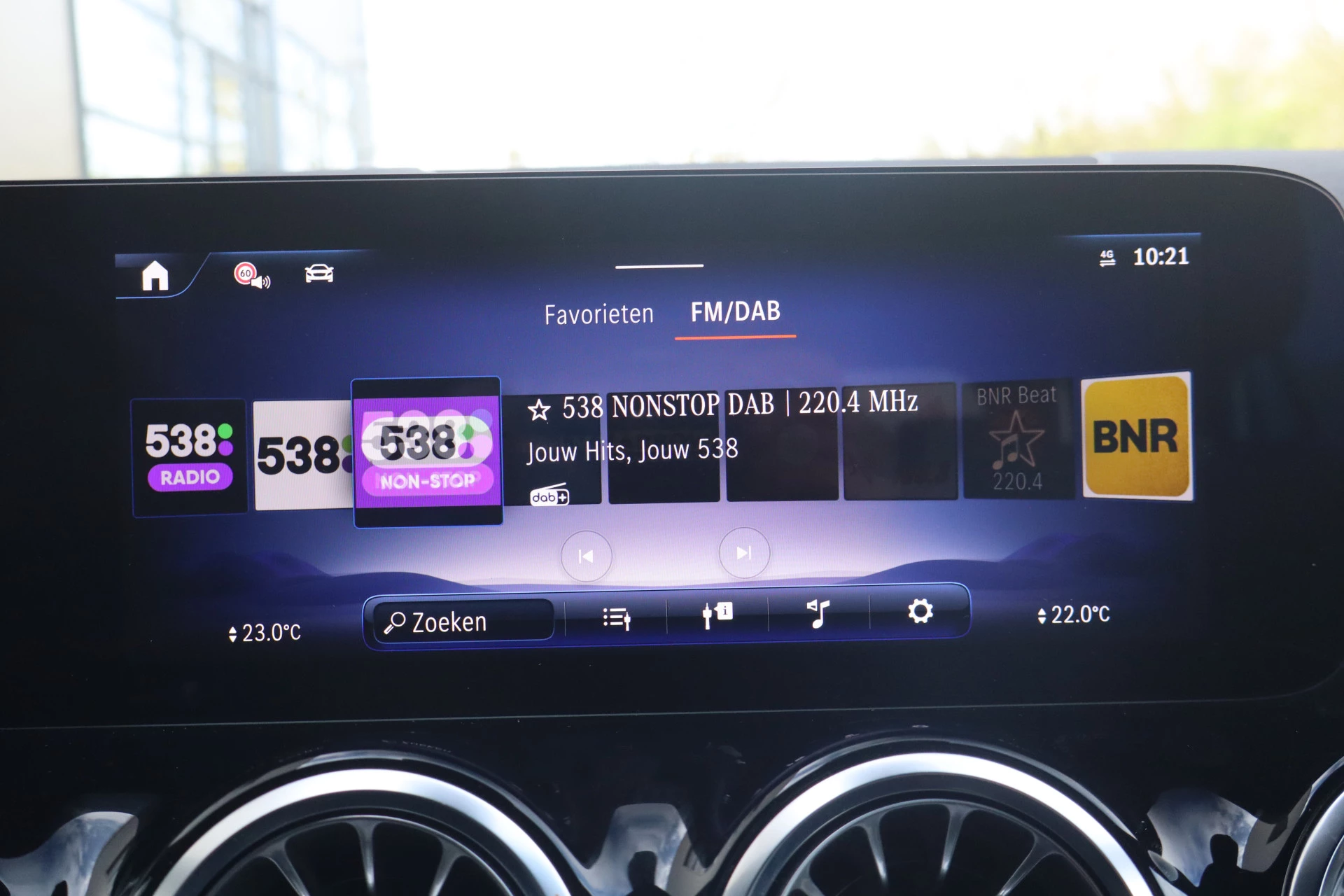 Hoofdafbeelding Mercedes-Benz EQA
