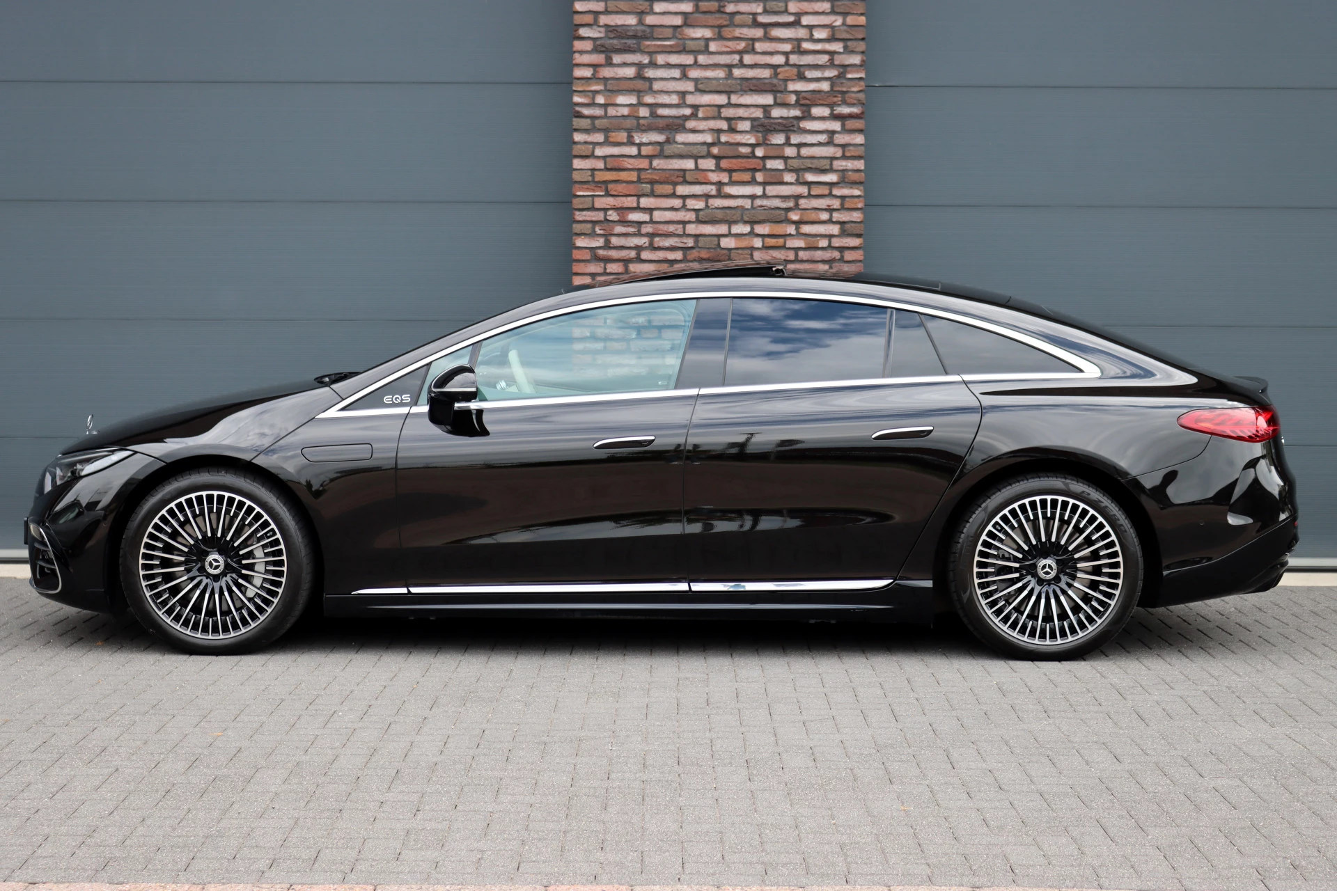 Hoofdafbeelding Mercedes-Benz EQS