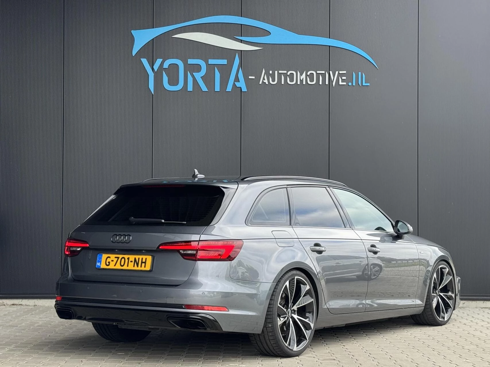 Hoofdafbeelding Audi A4