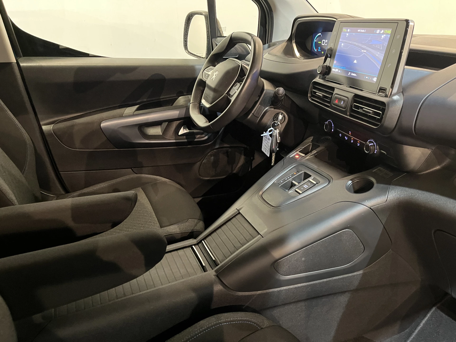 Hoofdafbeelding Peugeot e-Rifter