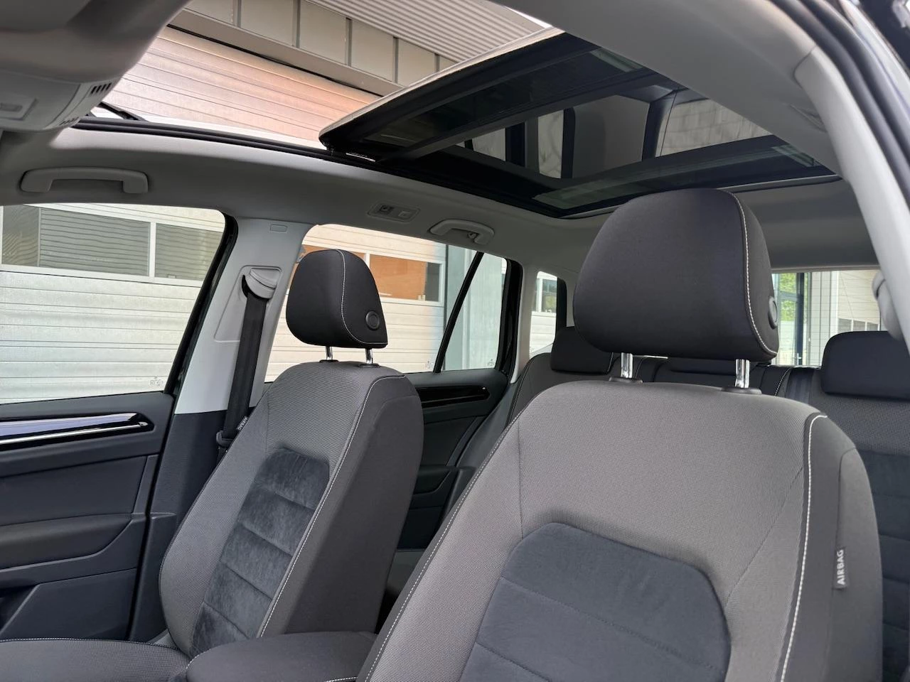 Hoofdafbeelding Volkswagen Golf Sportsvan
