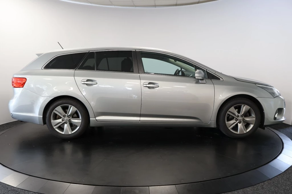 Hoofdafbeelding Toyota Avensis