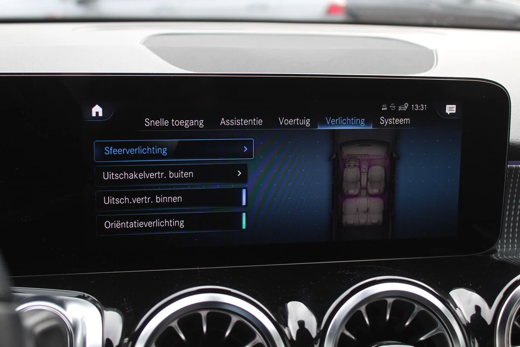 Hoofdafbeelding Mercedes-Benz EQB