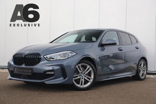 BMW 1-serie 118i M-Sport Automaat Half Leder Sportstoelen Black Optic Sfeerverlichting Full LED Getint Glas Draadloos Carplay Android Parkeersensor