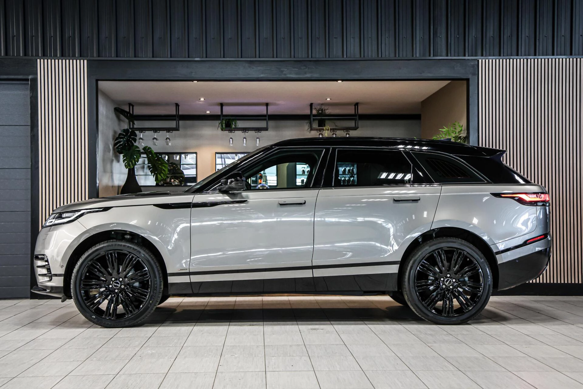 Hoofdafbeelding Land Rover Range Rover Velar