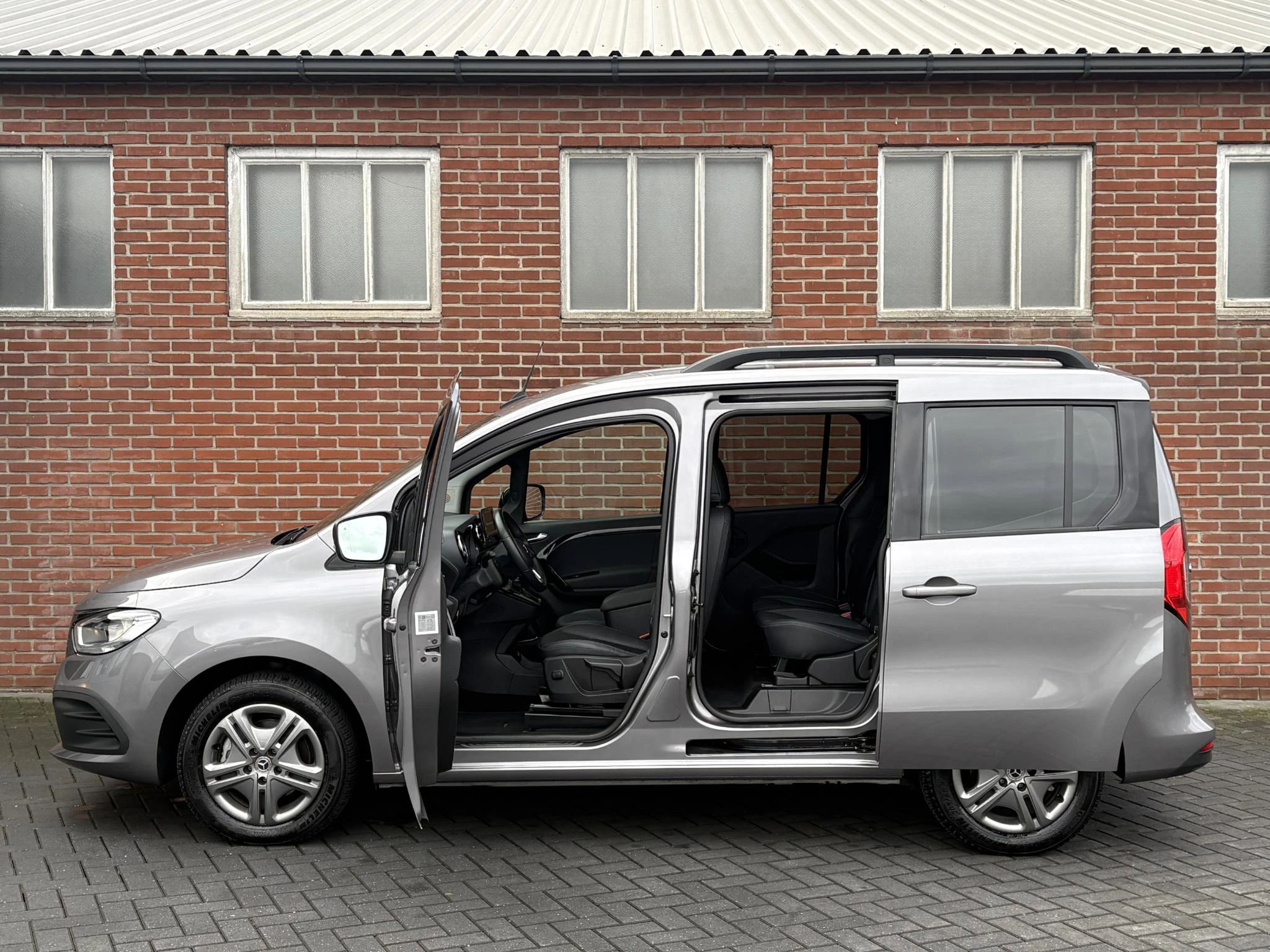 Hoofdafbeelding Mercedes-Benz EQT