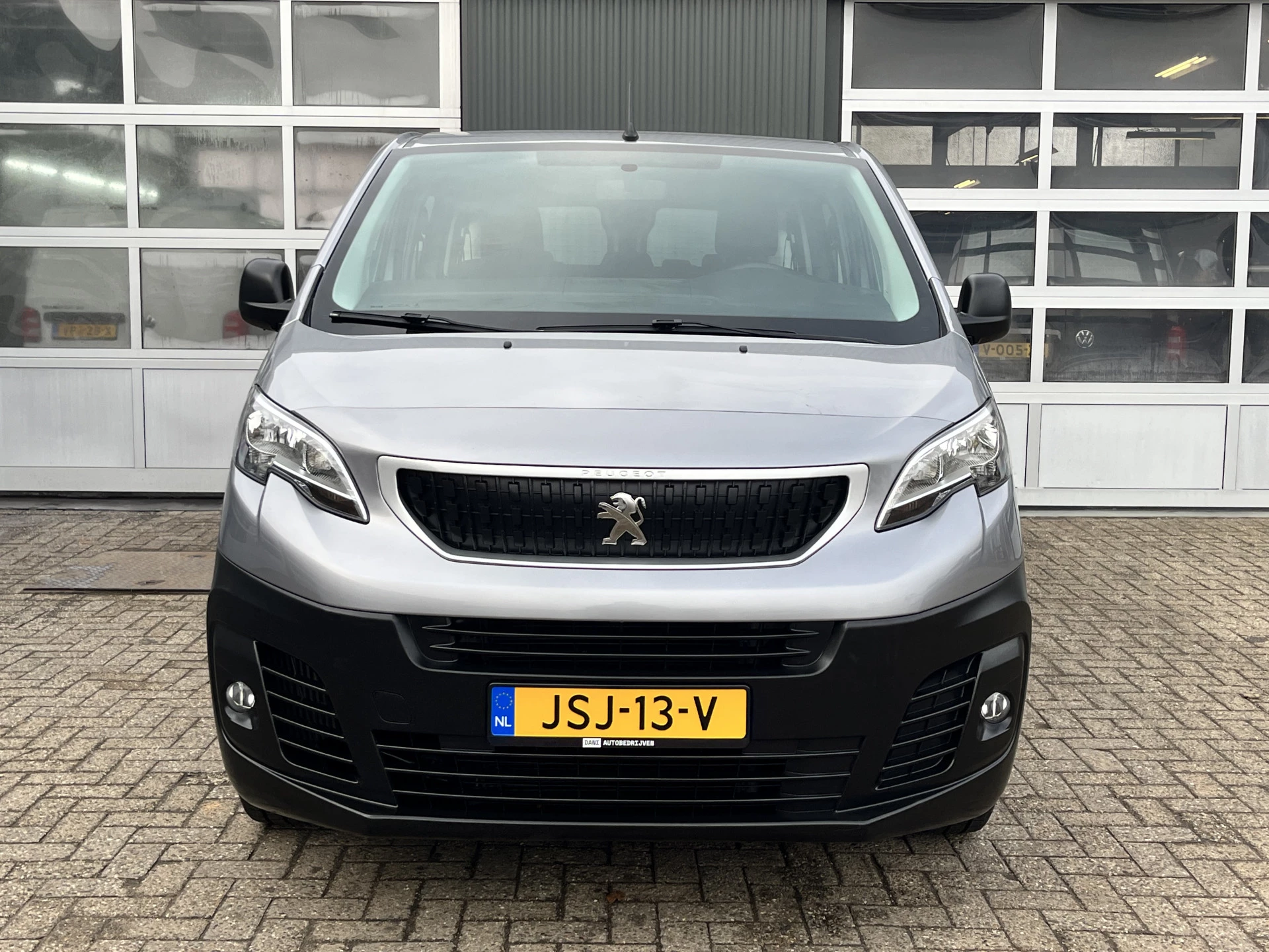 Hoofdafbeelding Peugeot Traveller