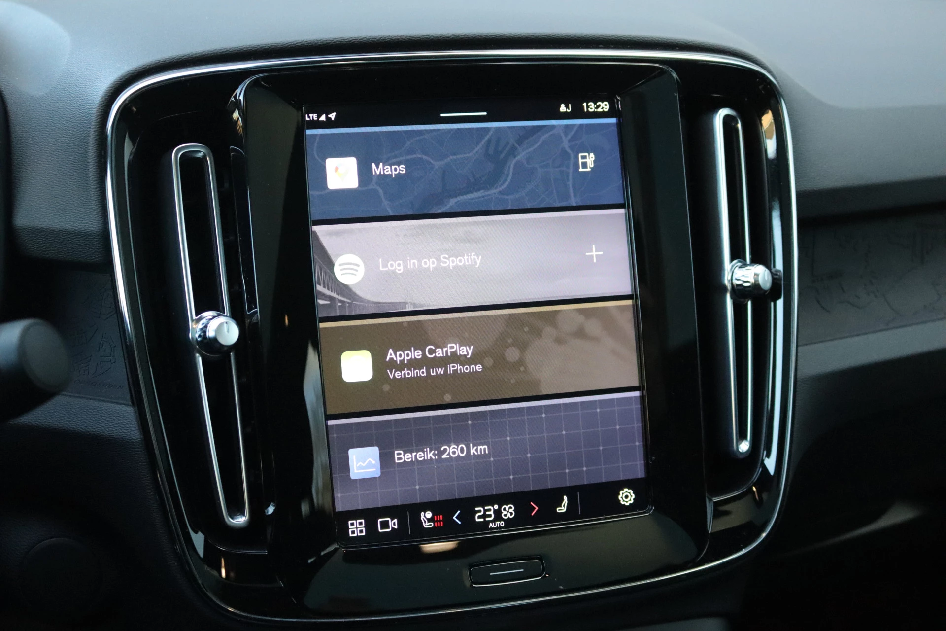 Hoofdafbeelding Volvo C40