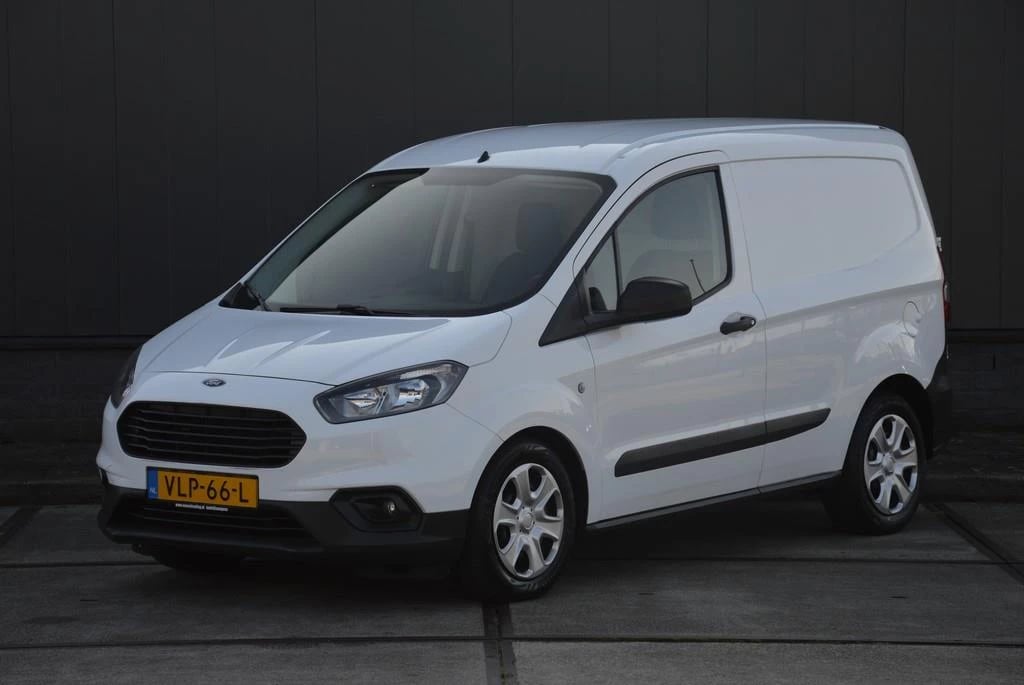 Hoofdafbeelding Ford Transit Courier