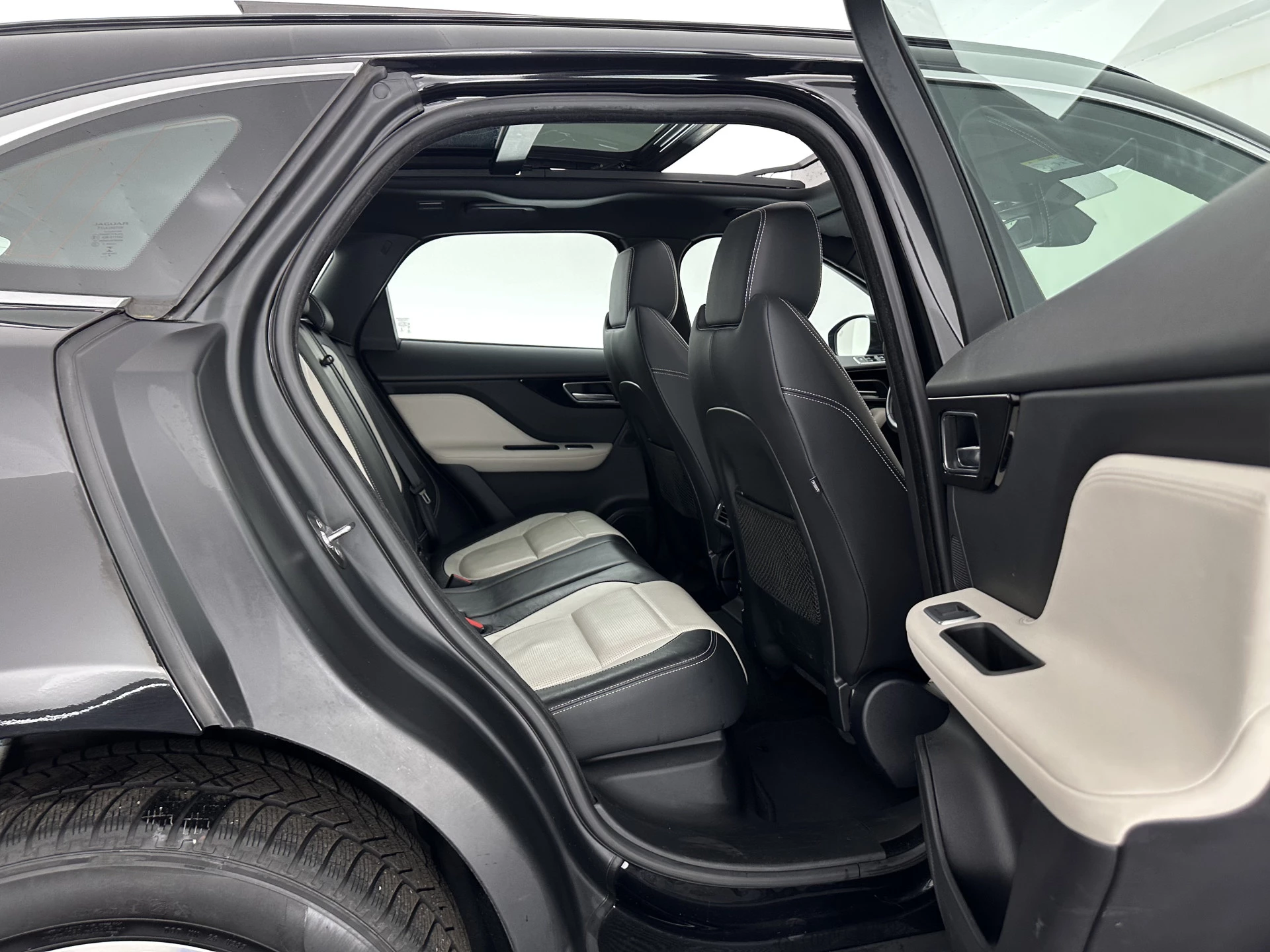 Hoofdafbeelding Jaguar F-PACE