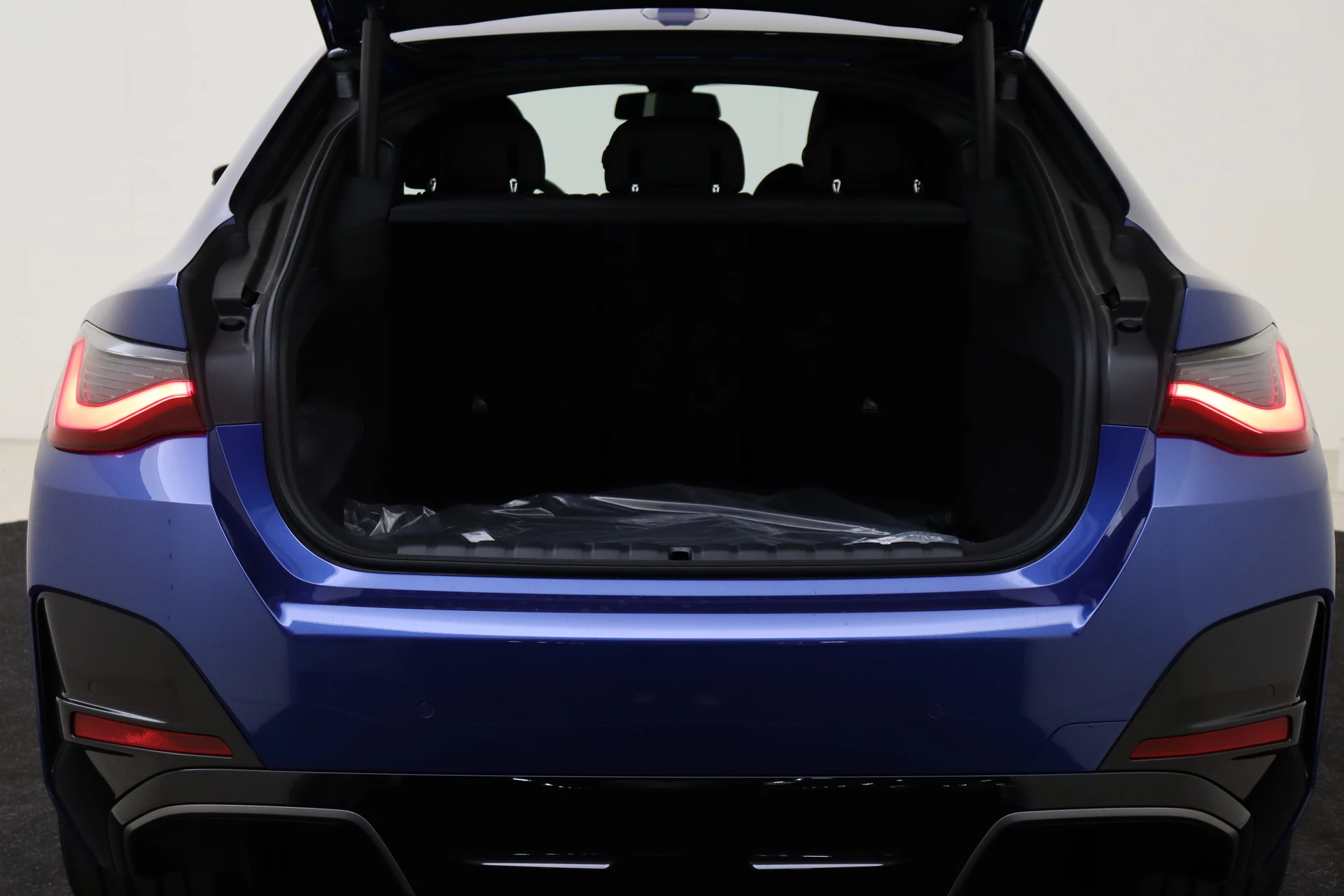 Hoofdafbeelding BMW i4