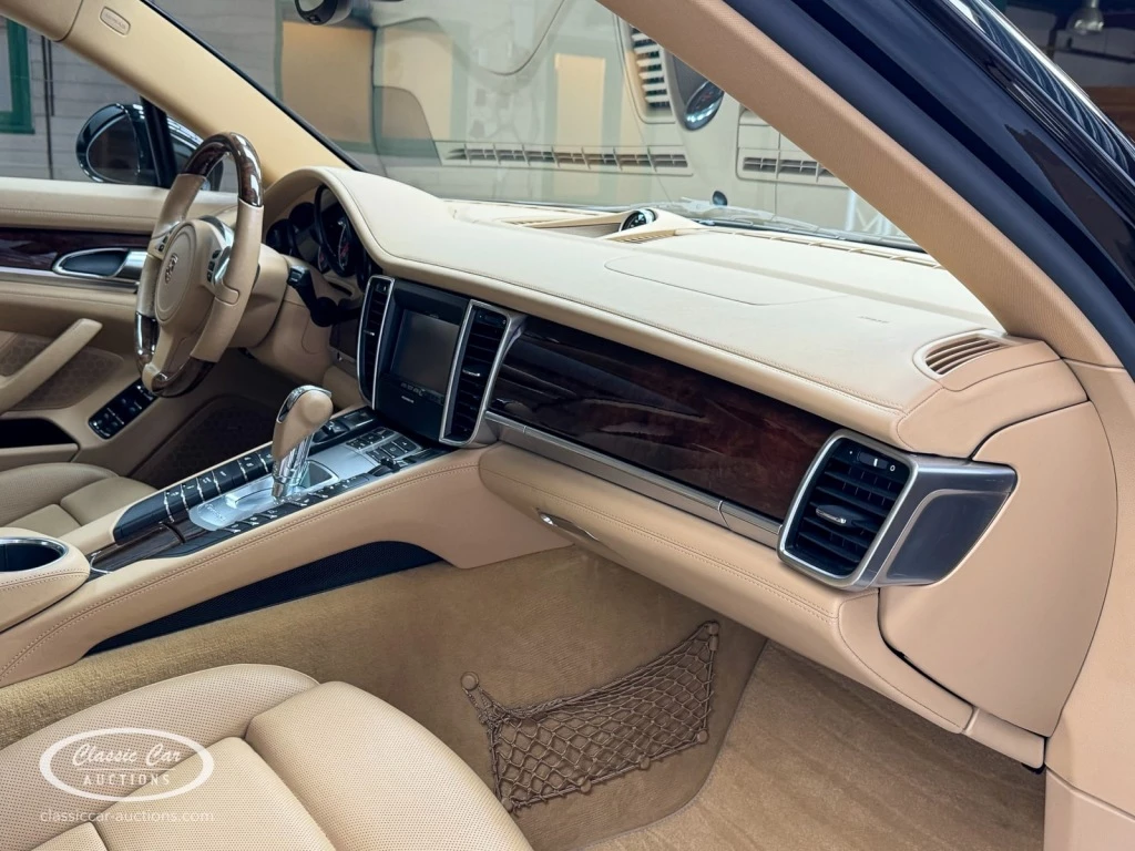 Hoofdafbeelding Porsche Panamera